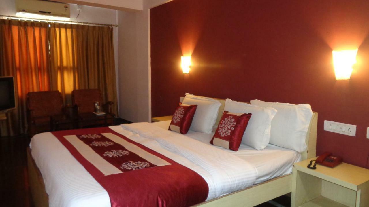 Hotel Ganesh Palace Mysore Exterior photo